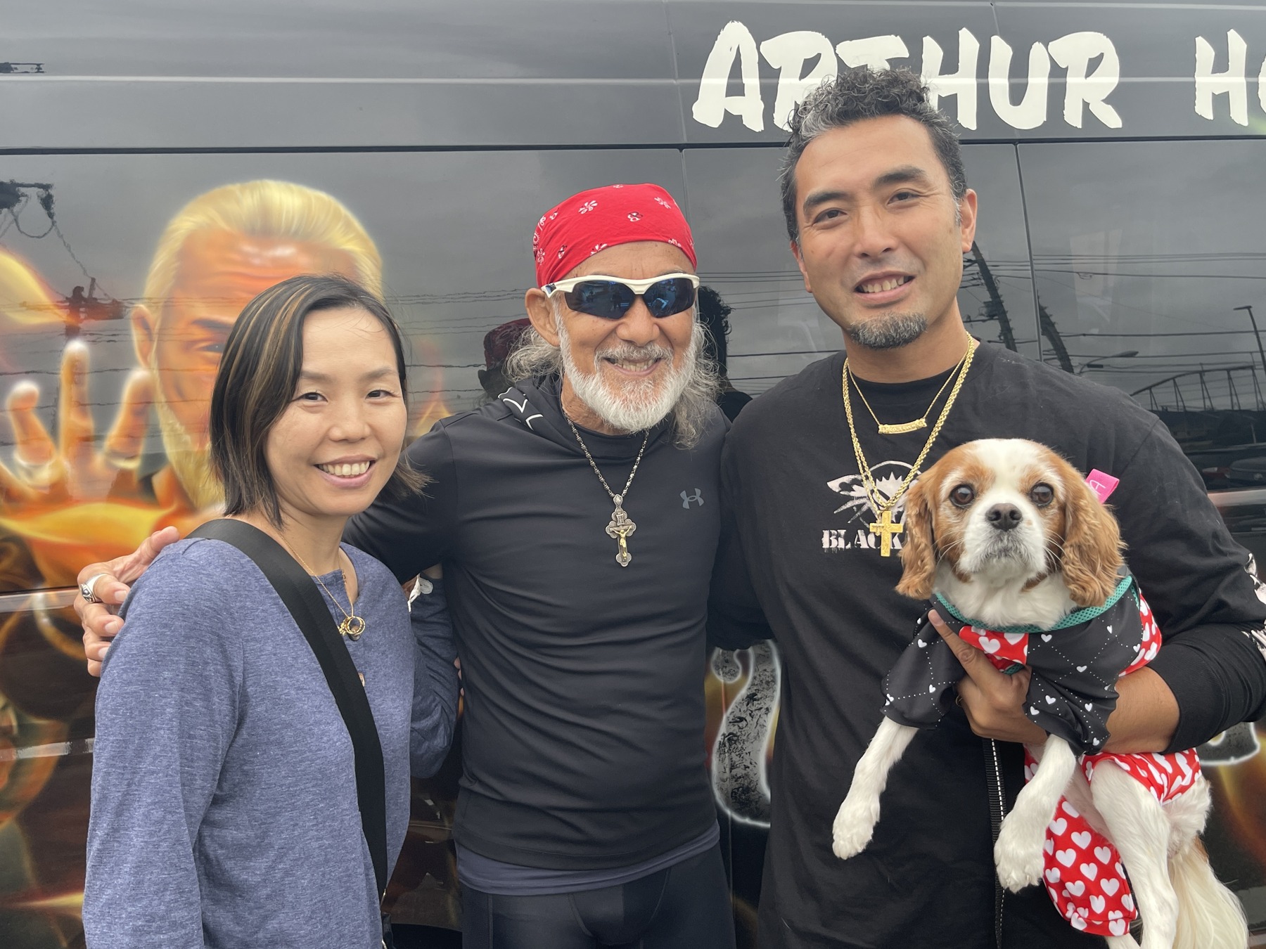 少しでも一緒に、と歩いて来てくれたお二人と愛犬。出会えた場所で、記念の一枚。